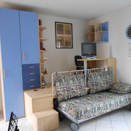 דירות Monolocale A Peschiera Del Garda Vista Lago מראה חיצוני תמונה