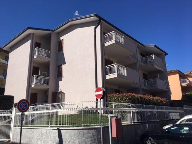 דירות Monolocale A Peschiera Del Garda Vista Lago מראה חיצוני תמונה