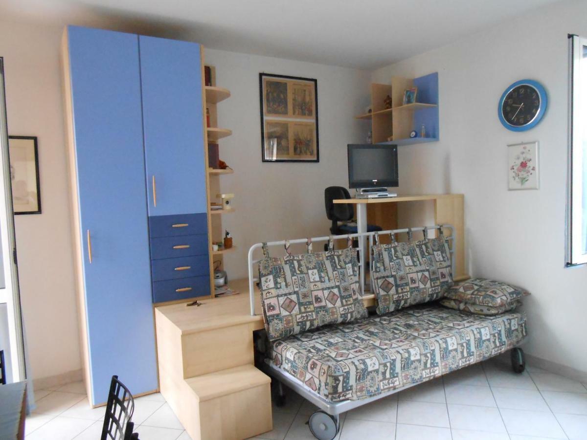 דירות Monolocale A Peschiera Del Garda Vista Lago מראה חיצוני תמונה