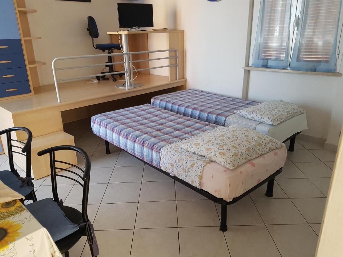 דירות Monolocale A Peschiera Del Garda Vista Lago מראה חיצוני תמונה