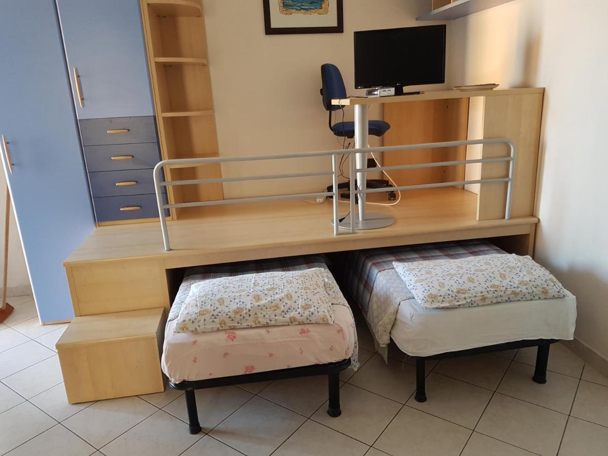 דירות Monolocale A Peschiera Del Garda Vista Lago מראה חיצוני תמונה